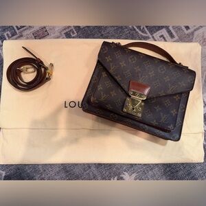 Authentic Vintage Louis Vuitton Monceau Shoulder Bag